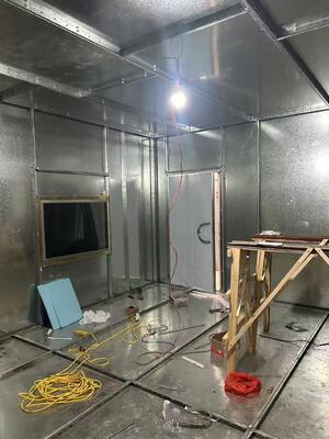 अच्छी कीमत 100dB शील्डिंग प्रभावशीलता, अनुकूलन योग्य कमरे के आकार और ईएमआई सुरक्षा के लिए 50 ओम प्रतिबाधा वाले आरसी फिल्टर के साथ आरएफ शील्डिंग रूम ऑनलाइन